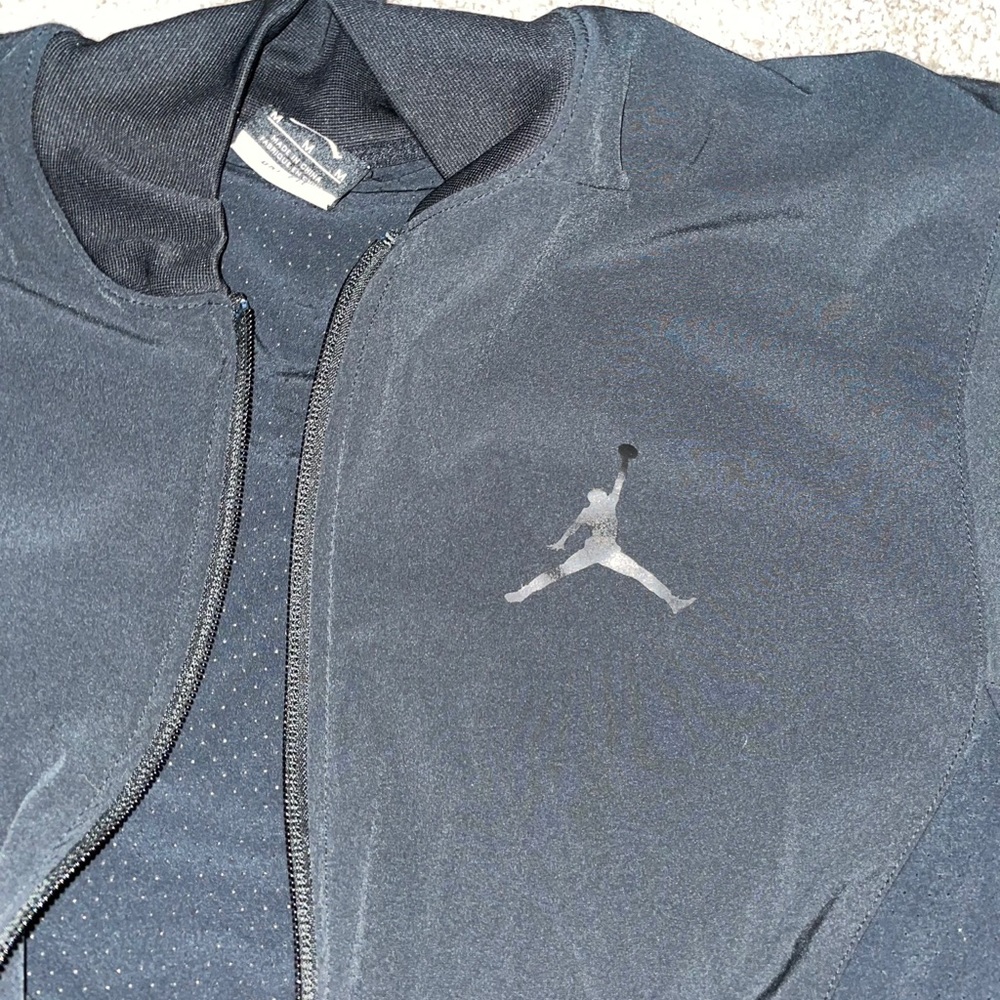 Jordan light weight zip up